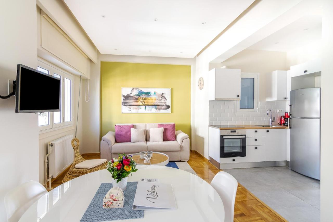 Apartamento Chic Penthouse For 4 Ppl In Kolonaki Atenas Exterior foto