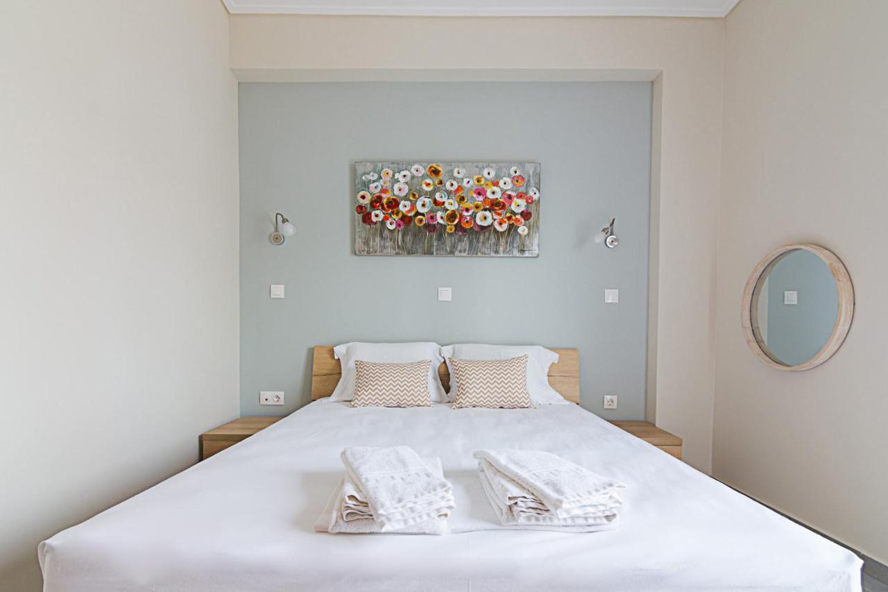 Apartamento Chic Penthouse For 4 Ppl In Kolonaki Atenas Exterior foto