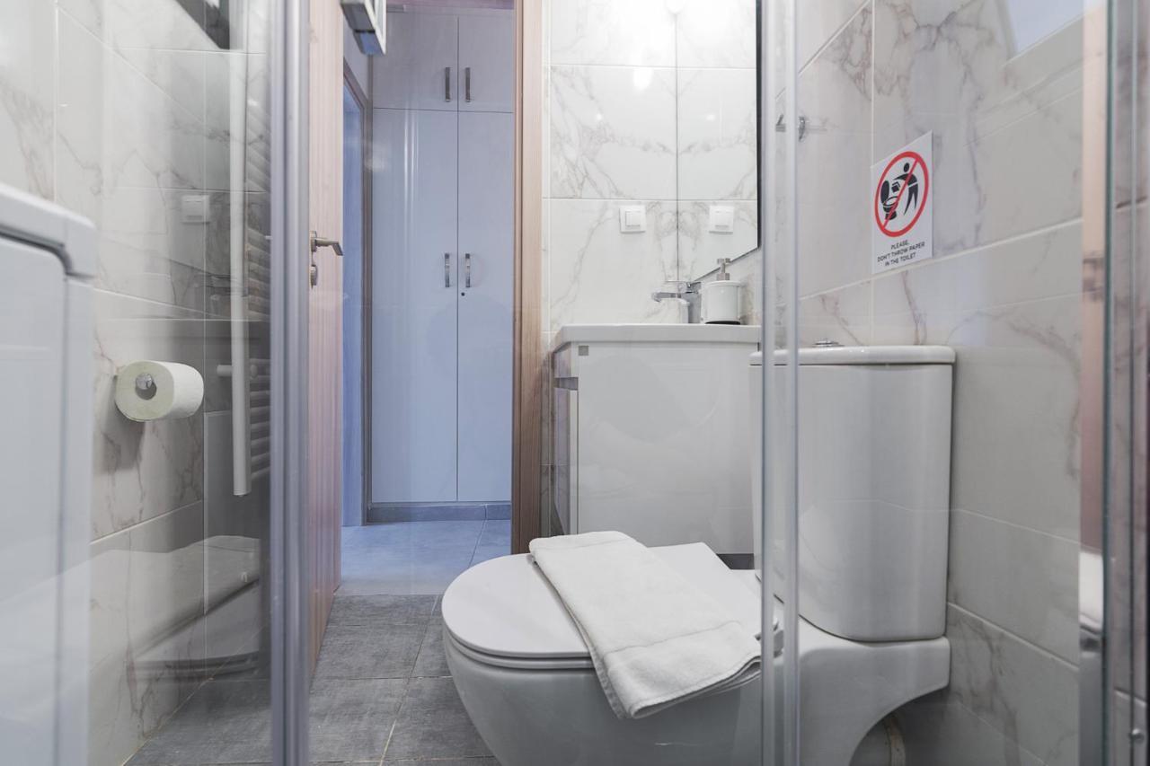 Apartamento Chic Penthouse For 4 Ppl In Kolonaki Atenas Exterior foto