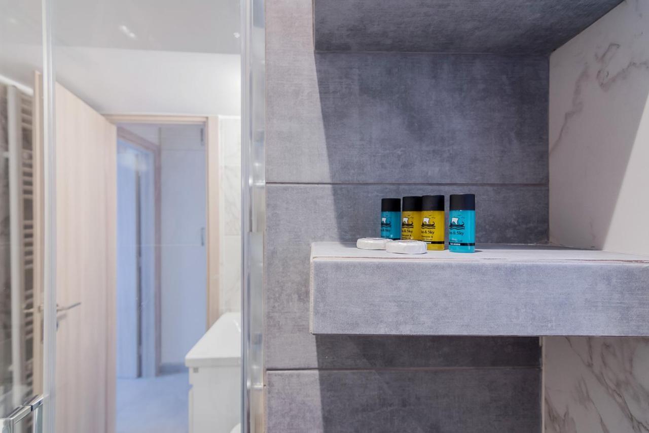 Apartamento Chic Penthouse For 4 Ppl In Kolonaki Atenas Exterior foto