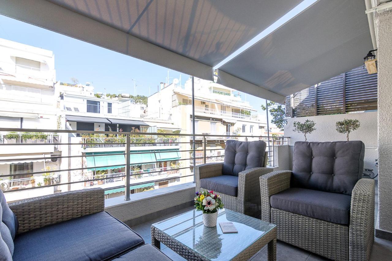Apartamento Chic Penthouse For 4 Ppl In Kolonaki Atenas Exterior foto