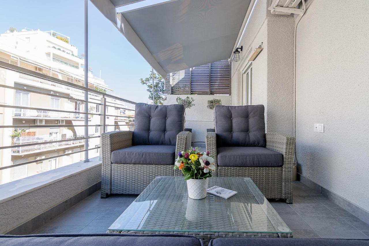 Apartamento Chic Penthouse For 4 Ppl In Kolonaki Atenas Exterior foto