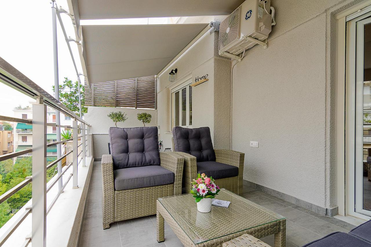 Apartamento Chic Penthouse For 4 Ppl In Kolonaki Atenas Exterior foto